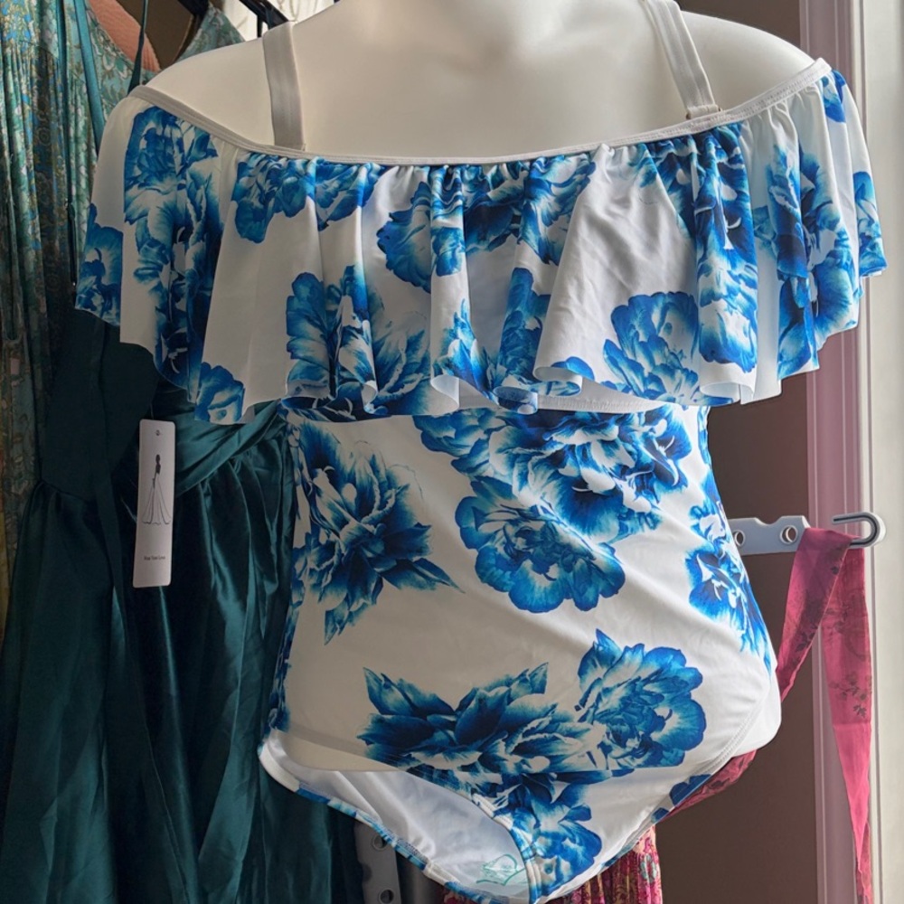 Swimsuit Off-Shoulder